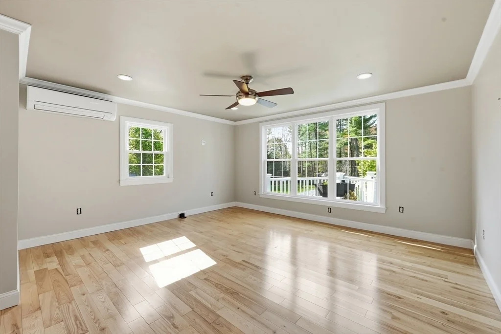 Photo of 8 Hillside Rd