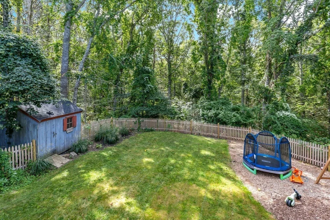 Photo of 11 Warwick Way