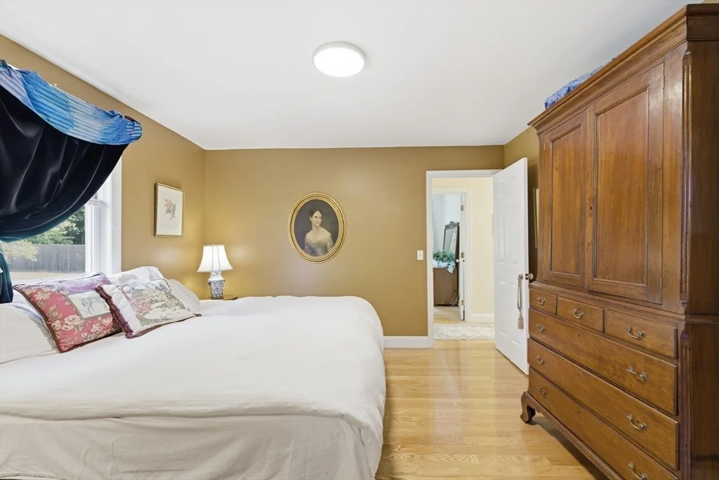 Photo of 110 Parkerview St.