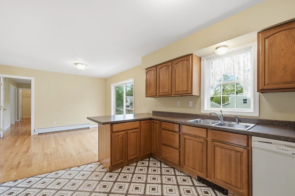 Photo of 6 White Birch Dr