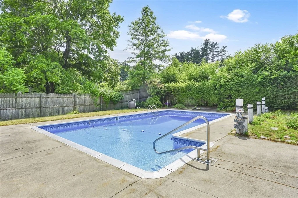 Photo of 135 Bulat Dr
