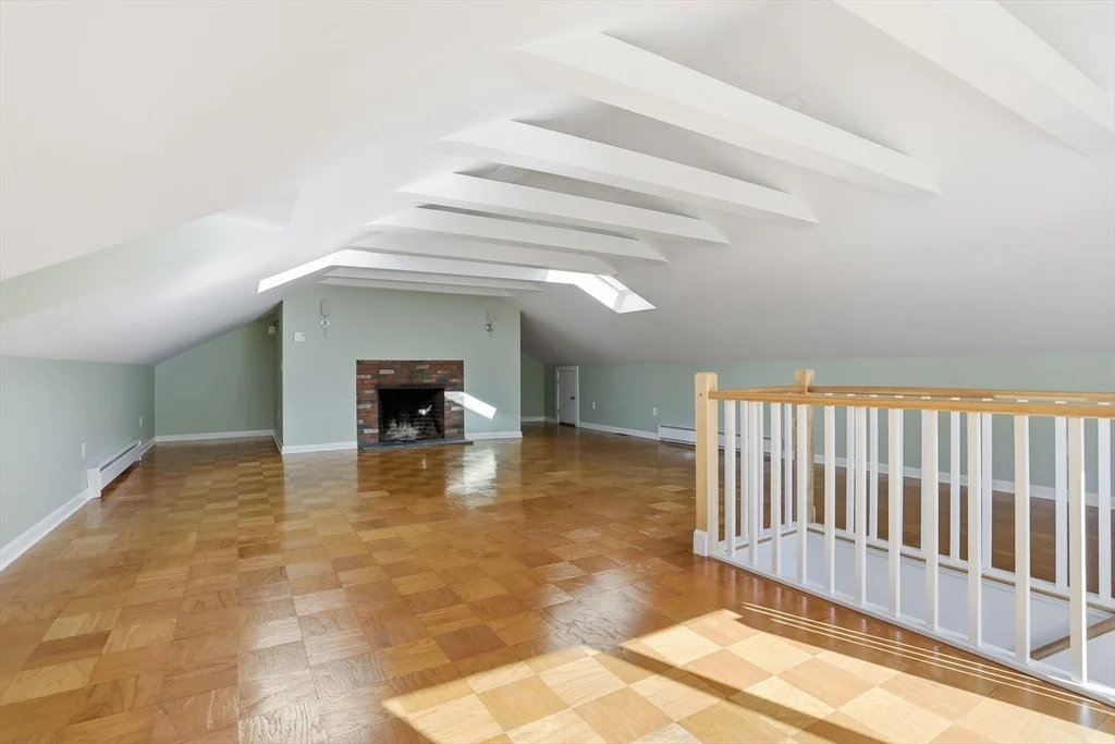 Photo of 106 Bolton Rd