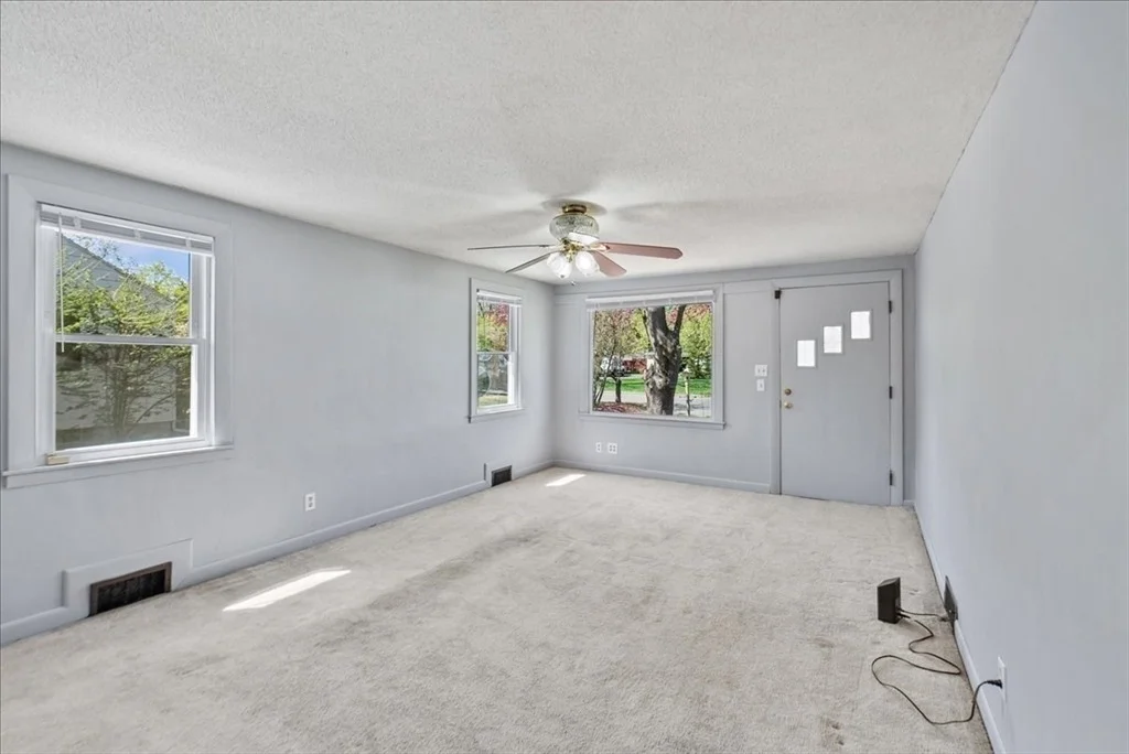 Photo of 127 Catalpa Ter