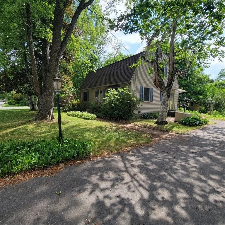 Photo of 45 Glendale Road