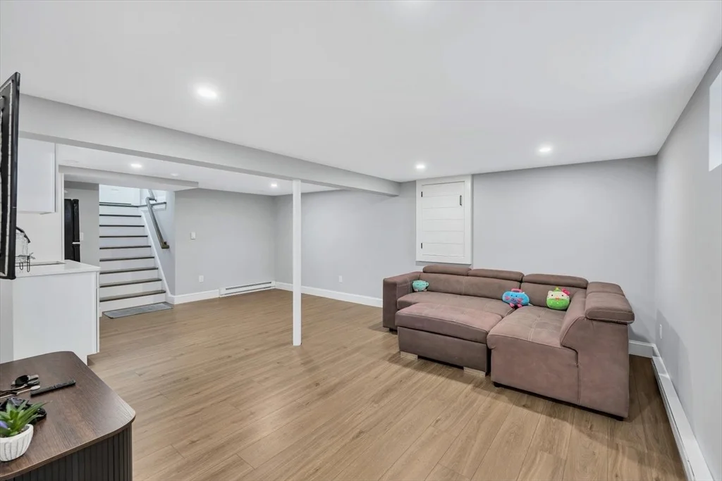 Photo of 25 Nancy Ln