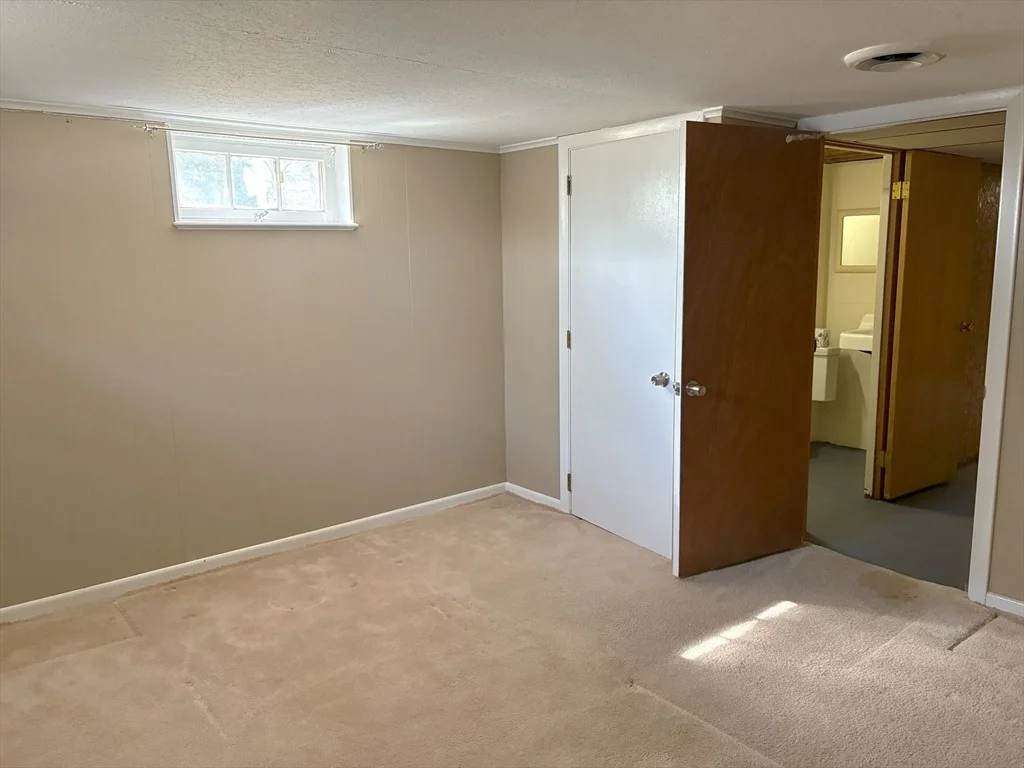 Photo of 25 Glen Forest Ln