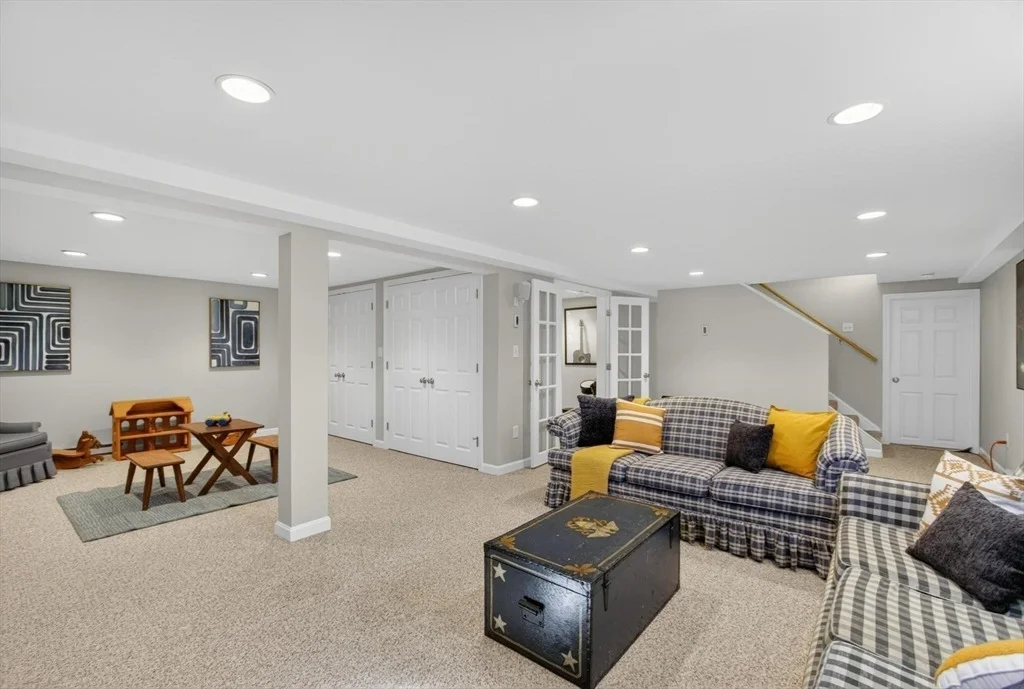 Photo of 18 Bromfield Rd