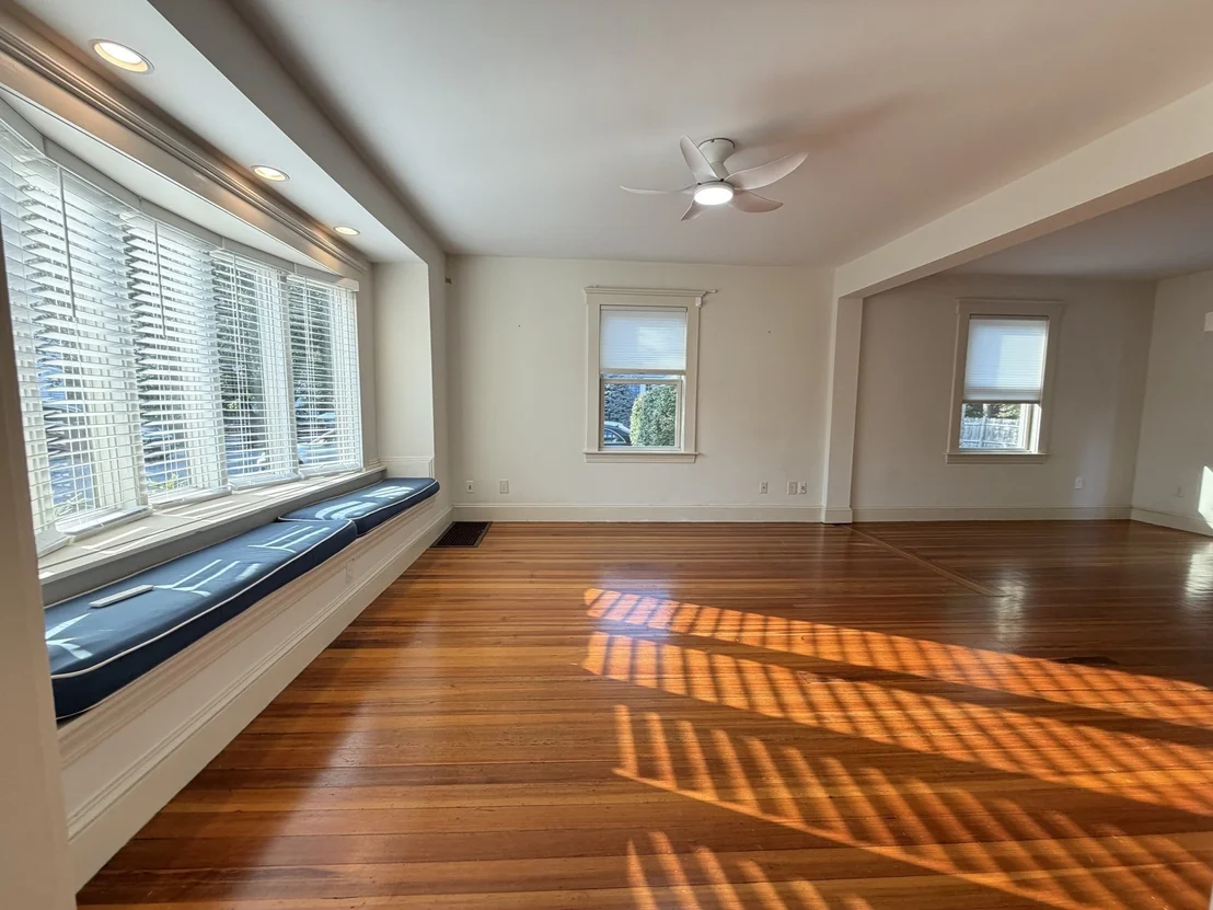 Photo of 17 Russell Rd