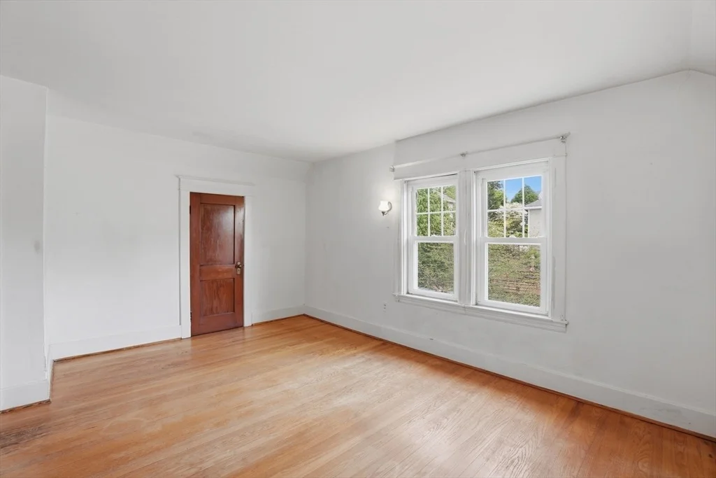 Photo of 2 Jeppson Avenue
