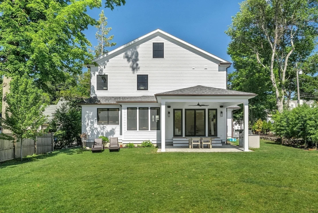 Photo of 98 Beethoven Ave