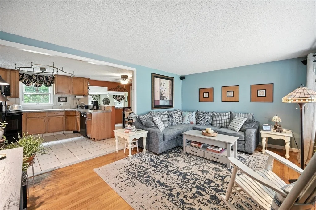 Photo of 23 Saffron Cir