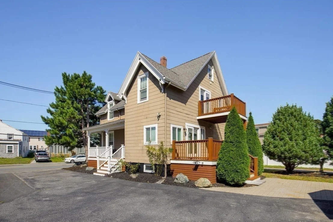 Photo of 108 Maple St