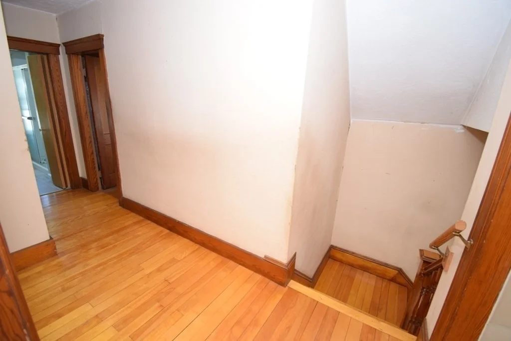 Photo of 128 Grandview Avenue