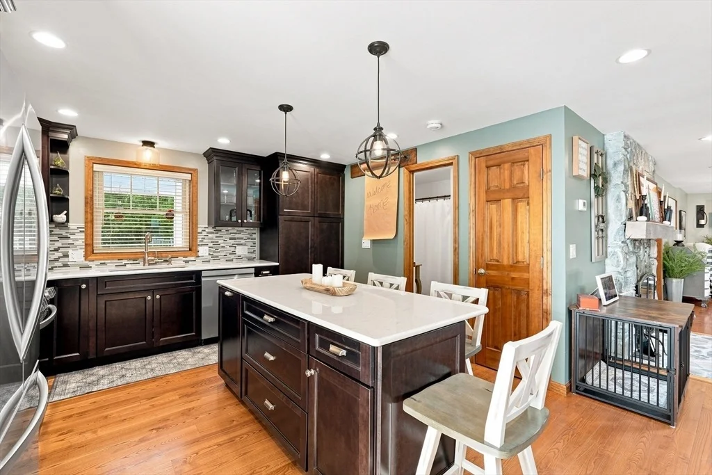 Photo of 51 Barton Ave