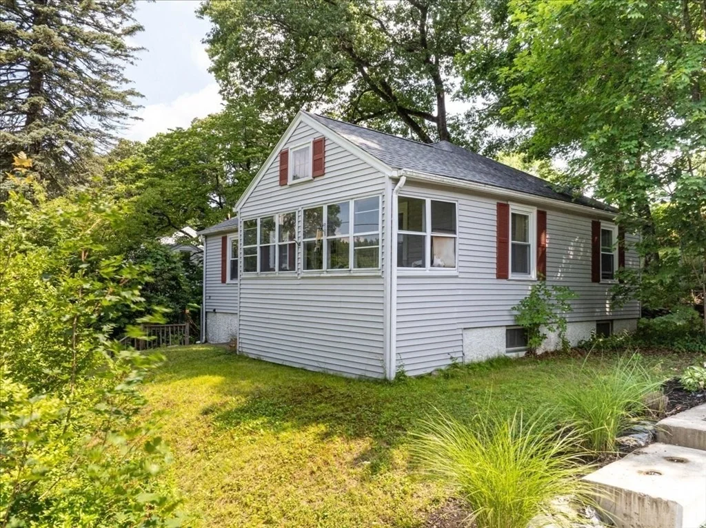 Photo of 25 Marilyn Drive