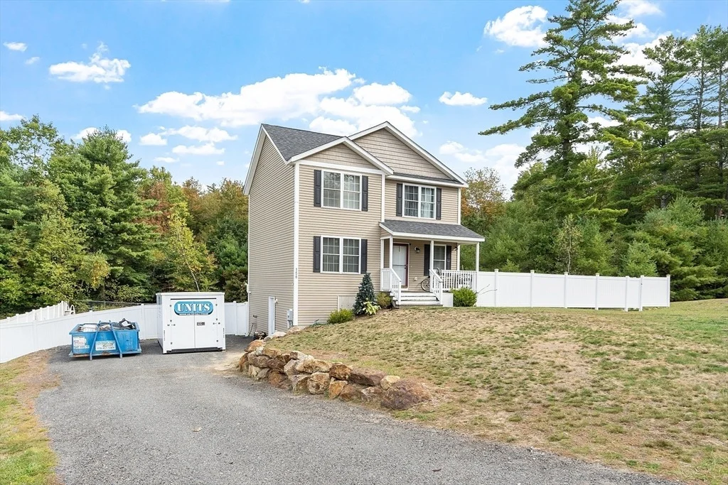 Photo of 156 Bayberry Cir