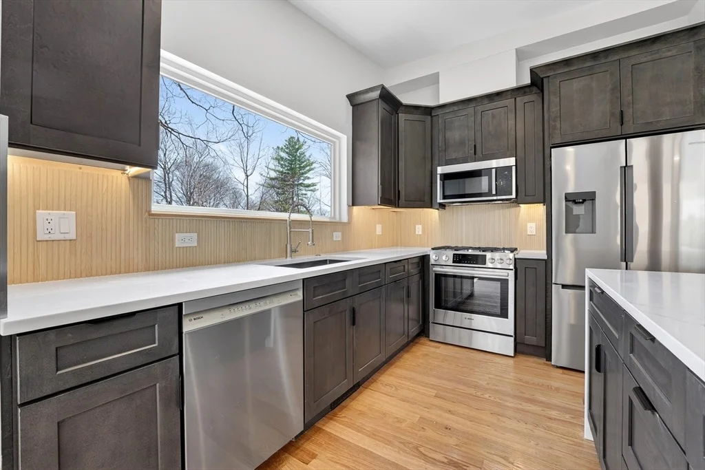 Photo of 6 Wachusett Dr