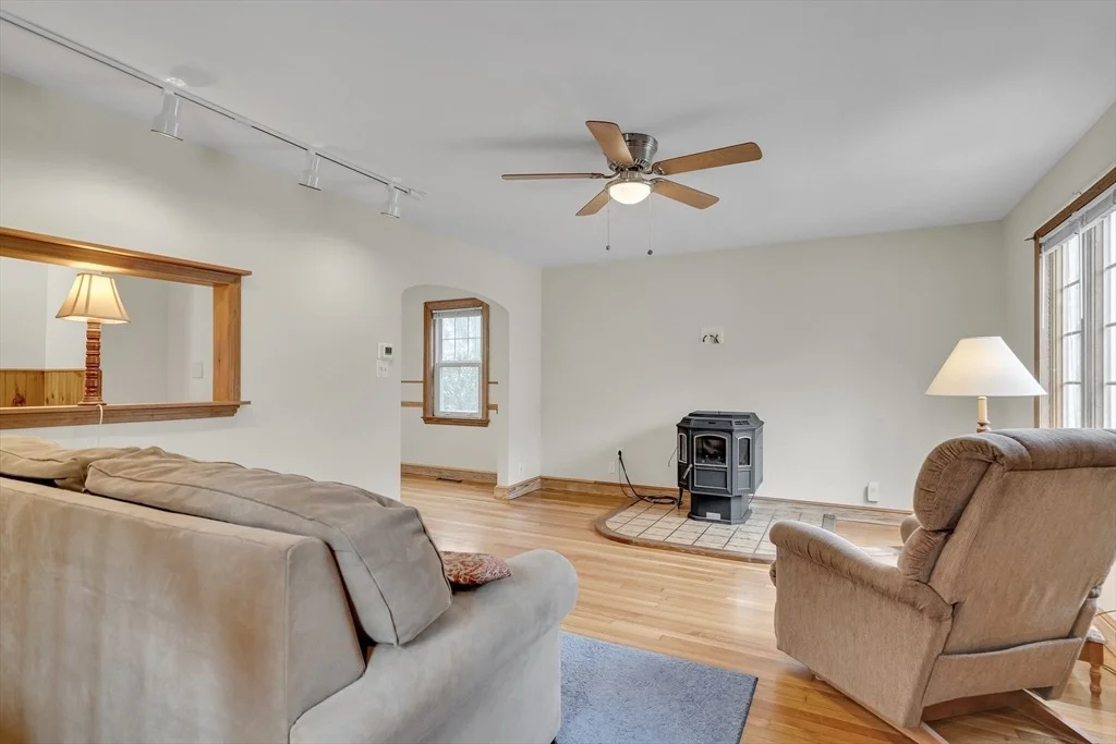 Photo of 15 Sunset Road