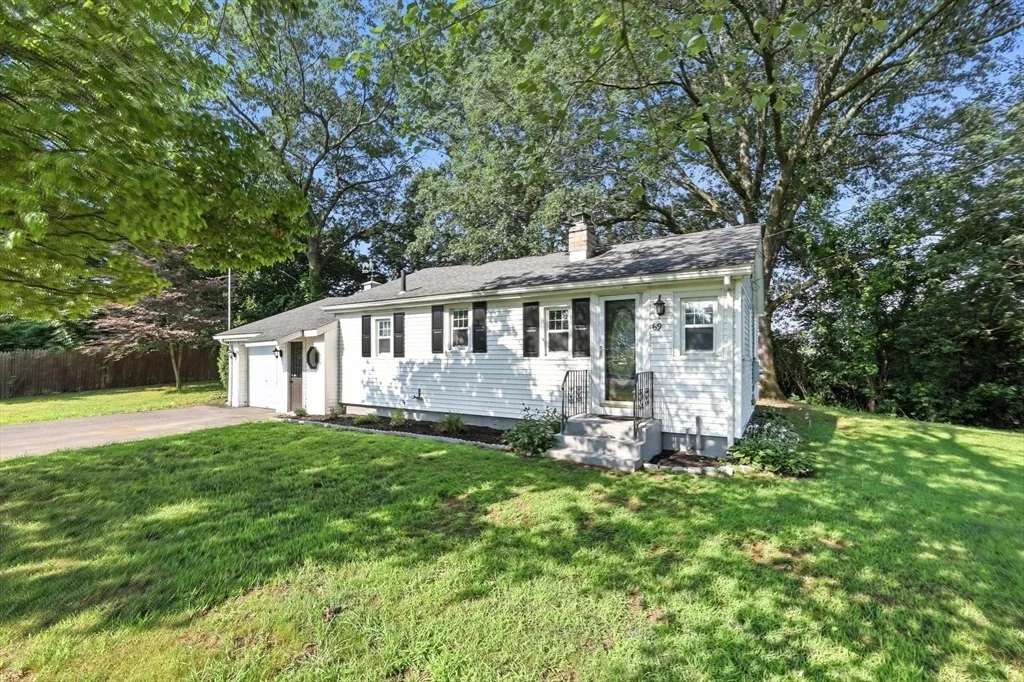 Photo of 69 Willard Ave