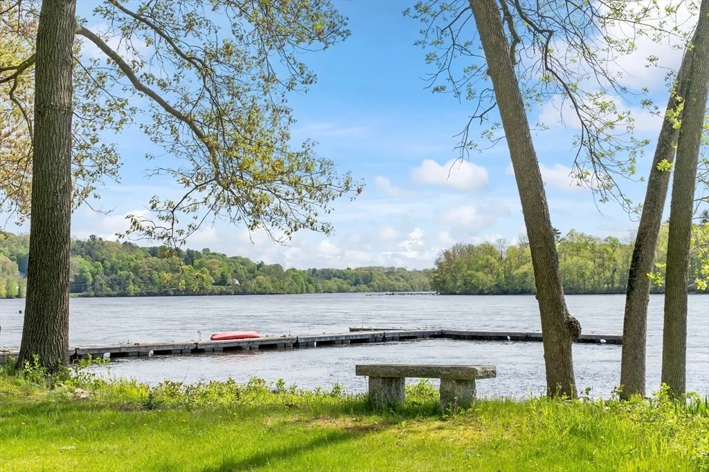 Photo of 21 River Rd