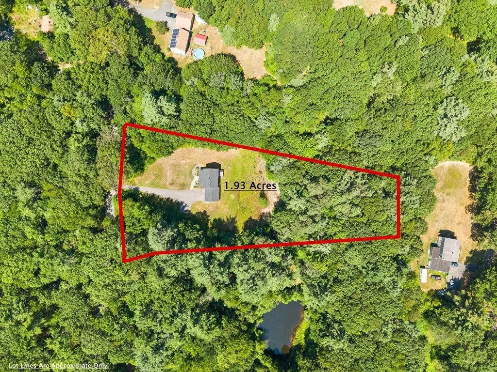 Photo of 32 Old County Rd