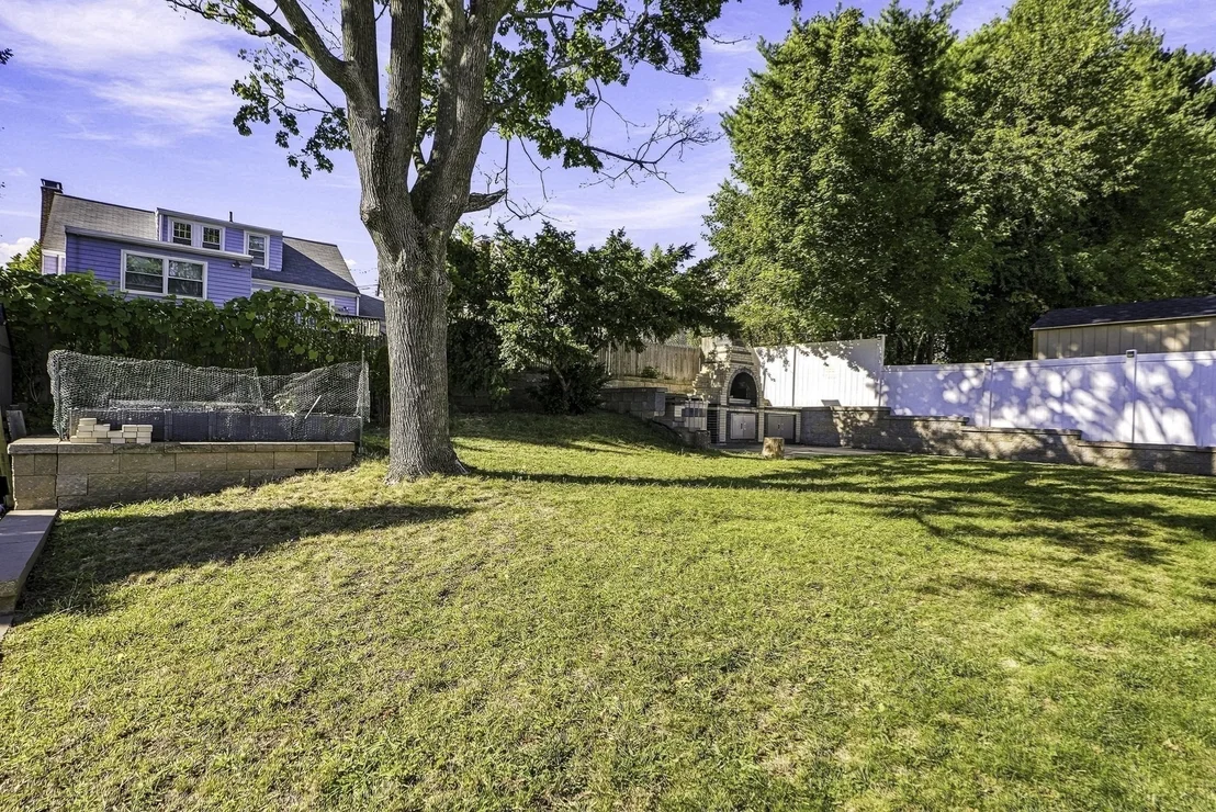 Photo of 47 Rosedale Rd