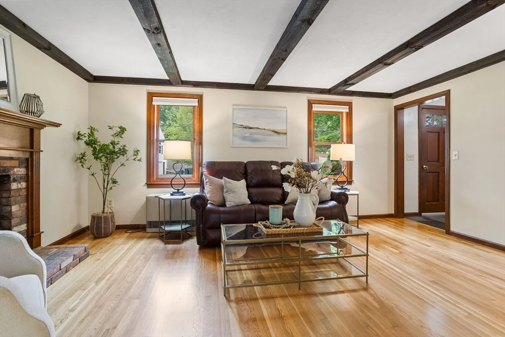 Photo of 52 Diana Dr