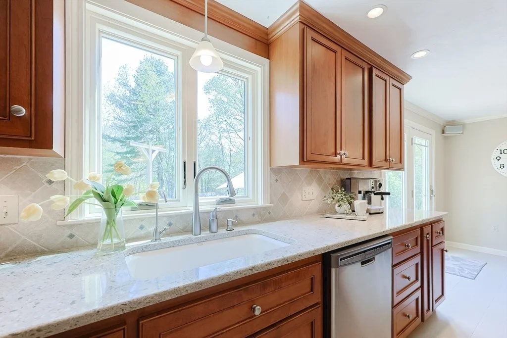 Photo of 10 Lyndon Rd