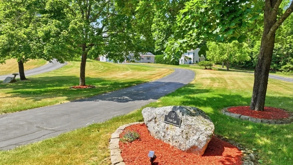Photo of 15 Tiffany Lane