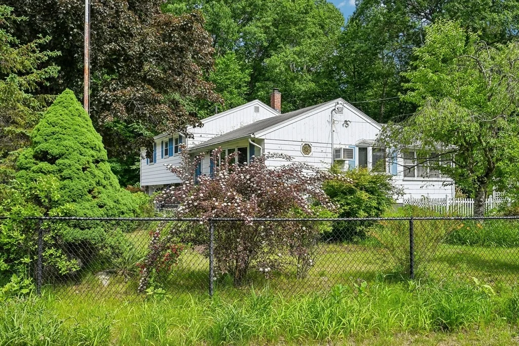 Photo of 15 Dana Rd