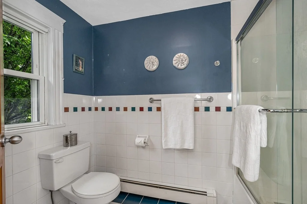 Photo of 35 Warren Avenue