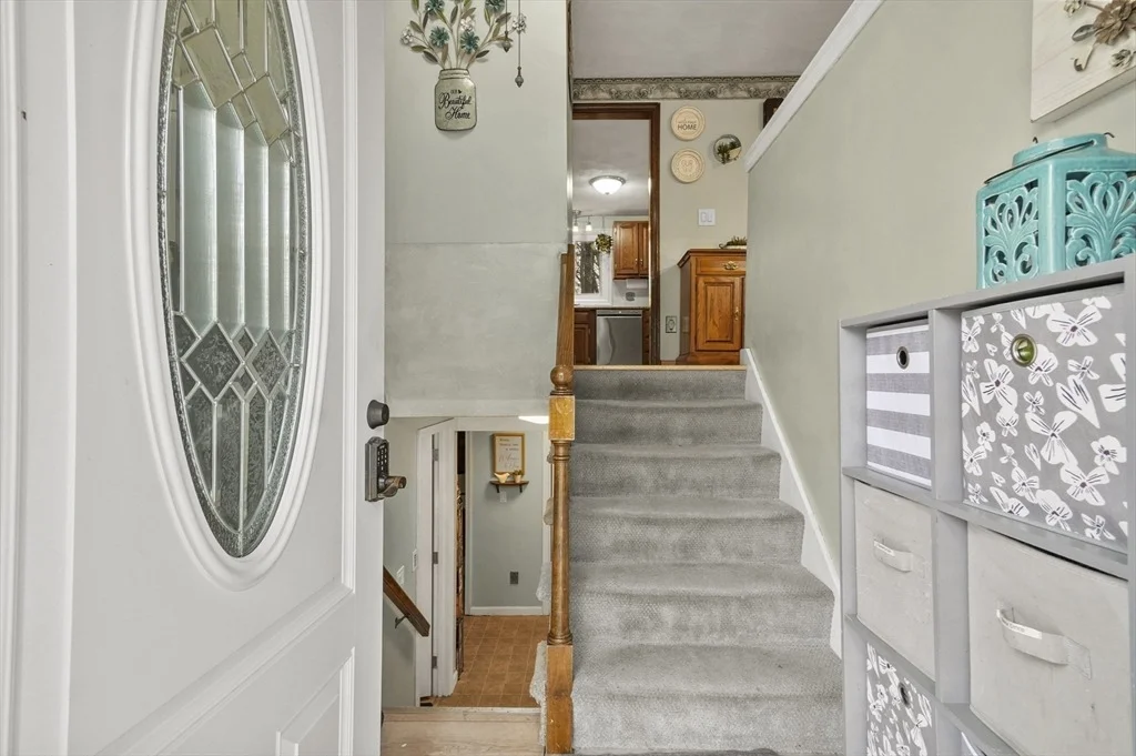 Photo of 33 Frost Road