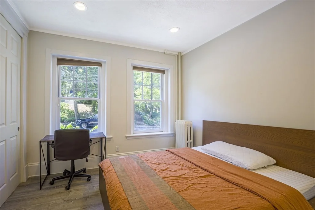 Photo of Unit 1 at 12 Colbourne Crescent