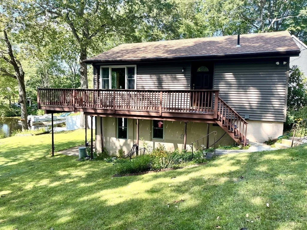Photo of 18 Shore Dr