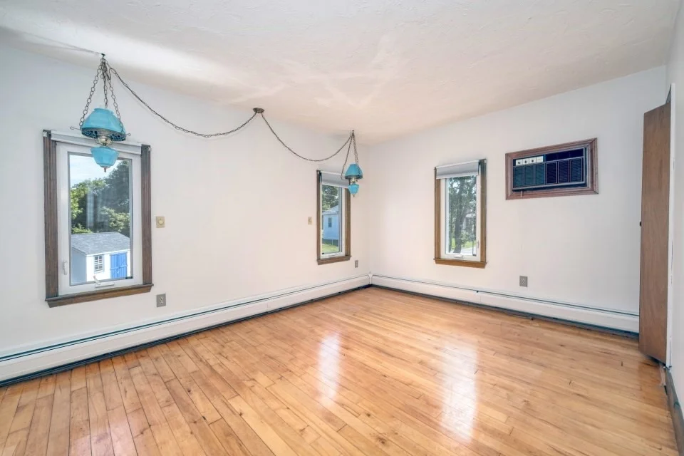 Photo of 15 2nd St