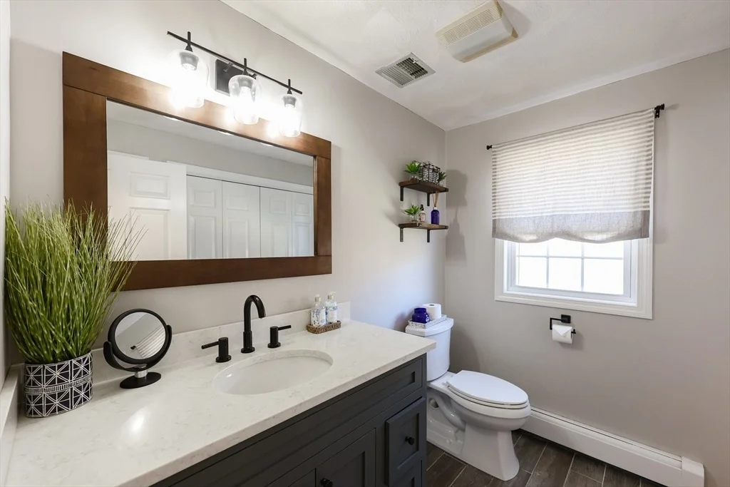 Photo of 35 Christopher Drive
