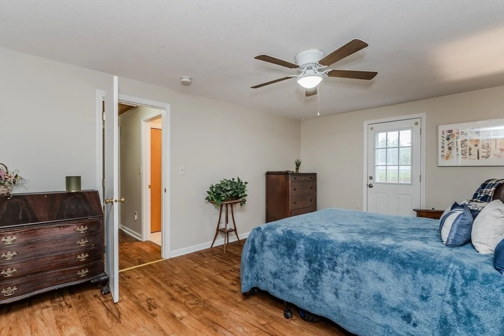 Photo of 43 Elaine Dr