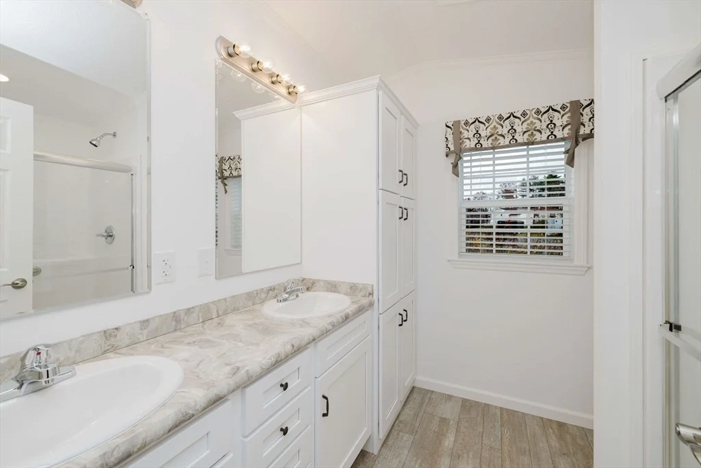 Photo of 80 Bally Dr