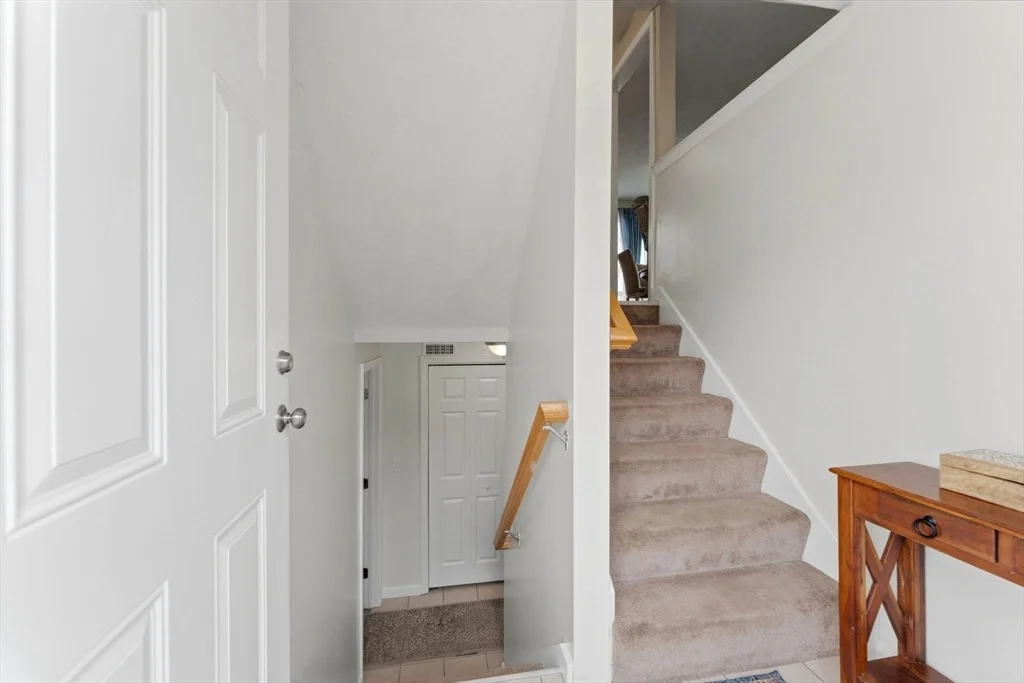 Photo of 34 Bittersweet Blvd