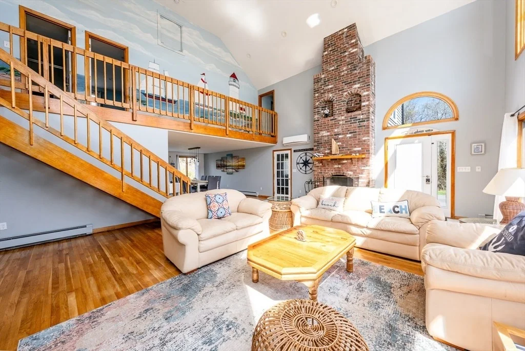 Photo of 33 Island View Rd