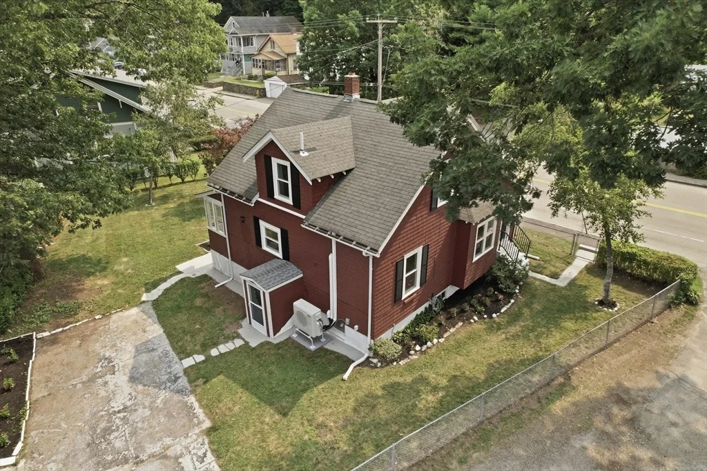 Photo of 365 Lake Avenue