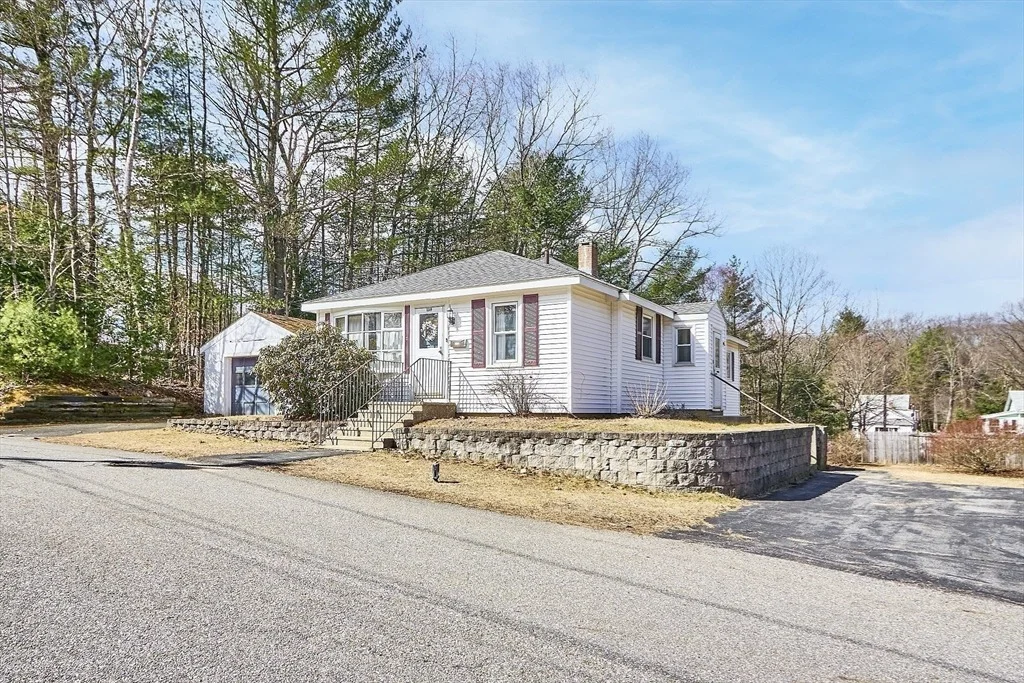Photo of 139 Yale Ave