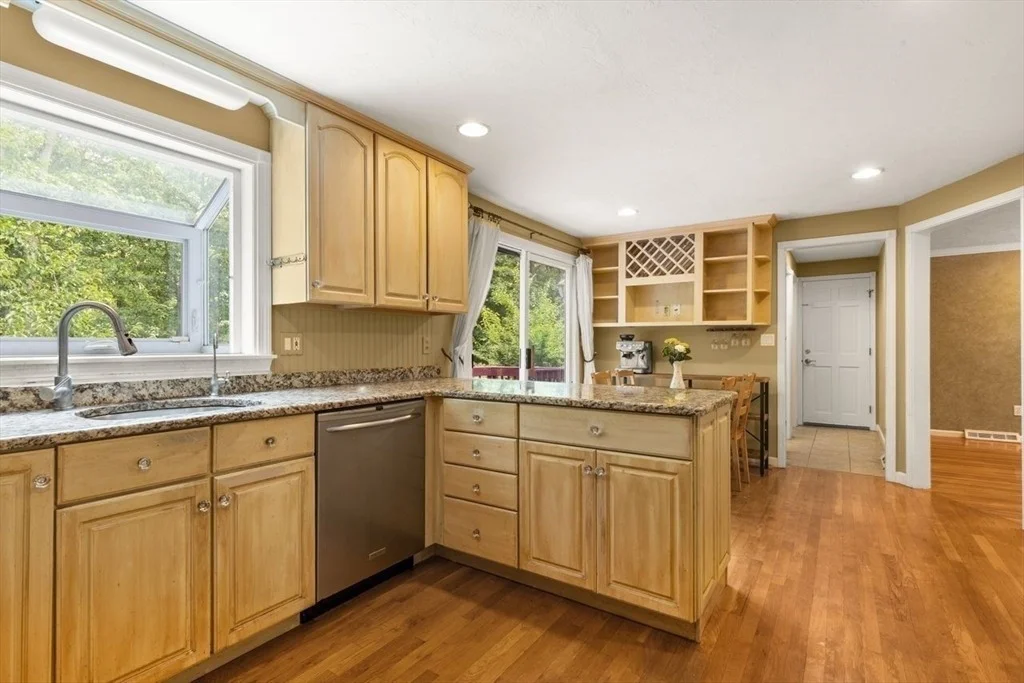 Photo of 35 Castle Dr