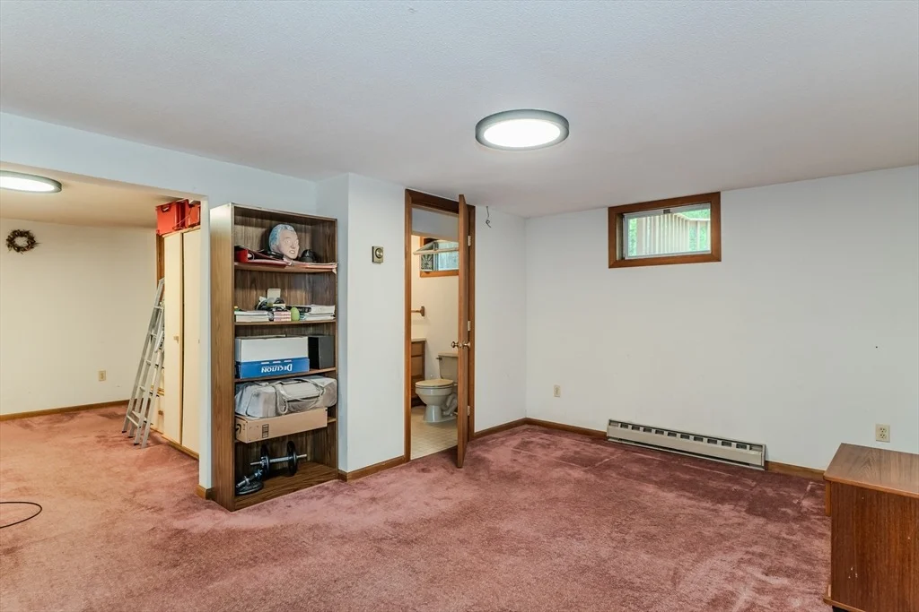 Photo of 102 Larkspur Dr