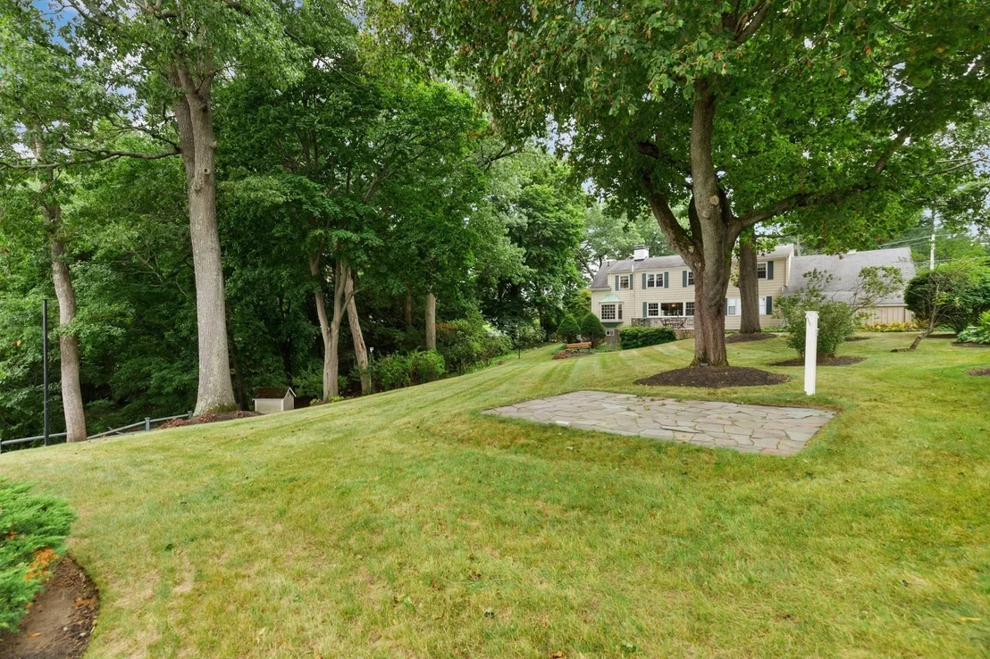Photo of 48 Locksley Rd
