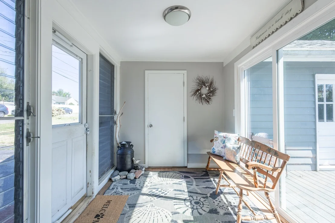 Photo of 9 Byron Ave