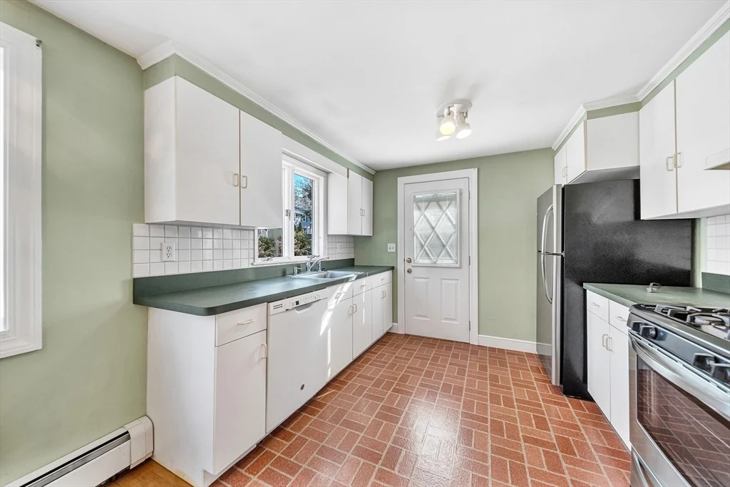 Photo of 17 Walters Ave