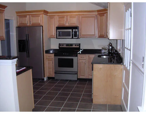 Photo of 585 Main St