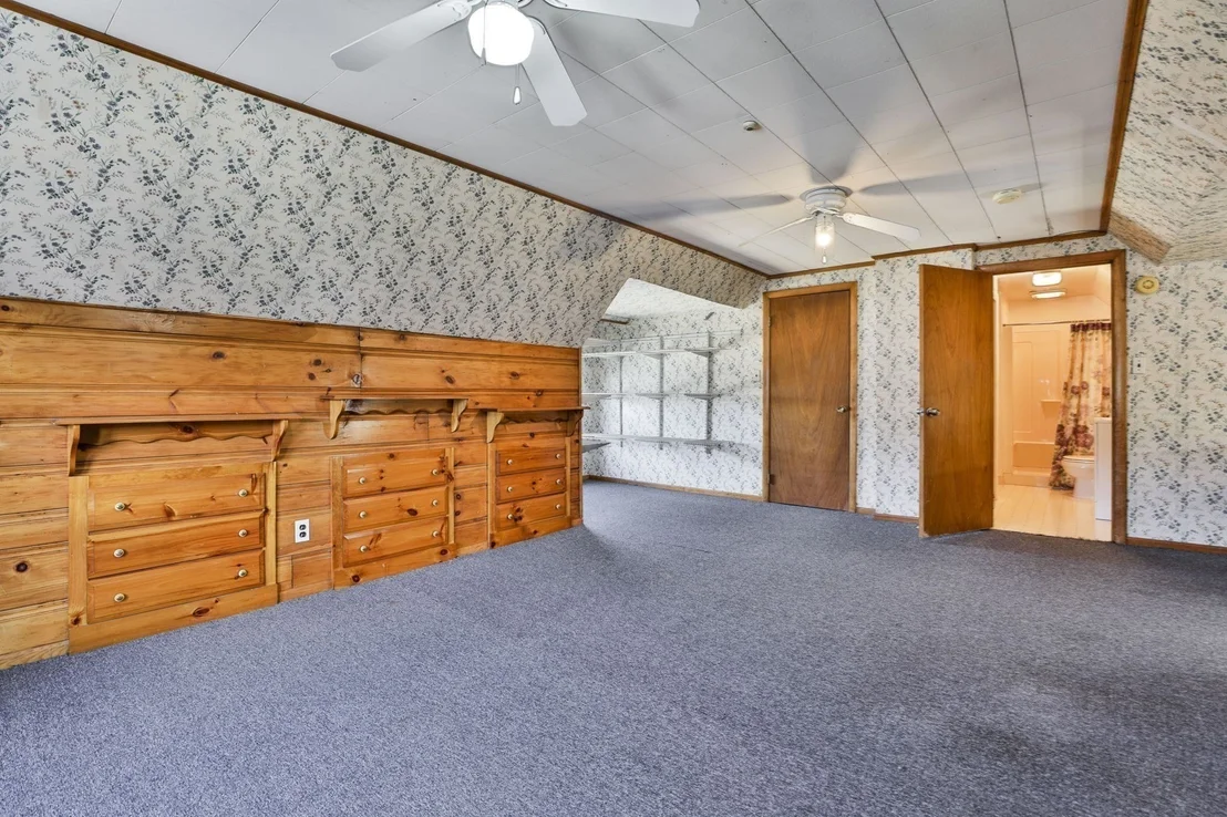 Photo of 61 Belcher Cir