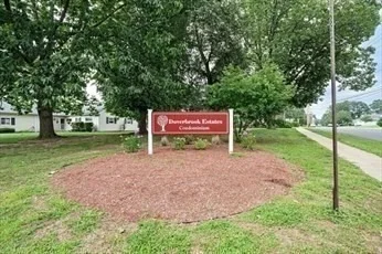 Photo of Unit 2500 at 2500 Pendleton Ave